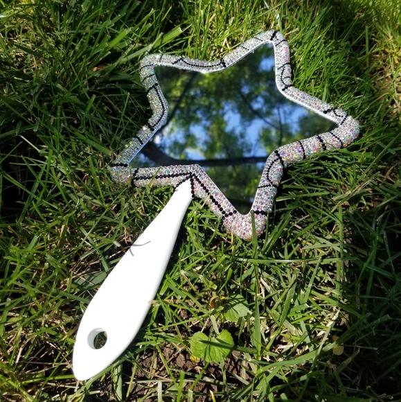 🆕️Jeffree Star, Bling Spider Web Halloween Mirror - Picture 13 of 14